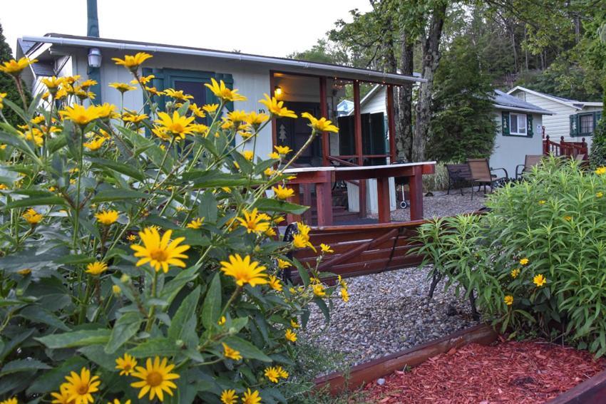 Adirondack Sunrise Lodge Lake George Dış mekan fotoğraf